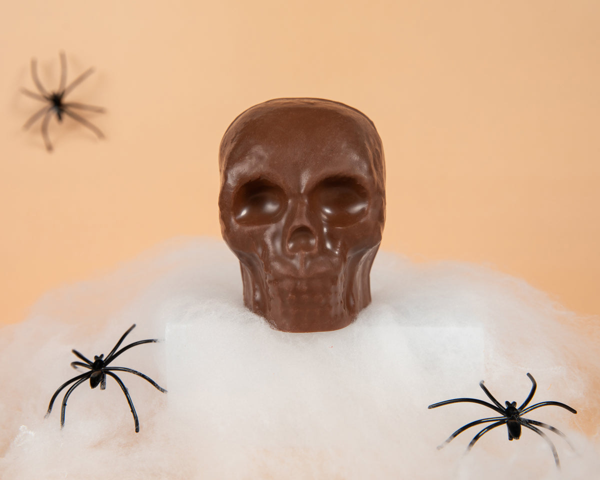 Halloween Skull (4 oz.)